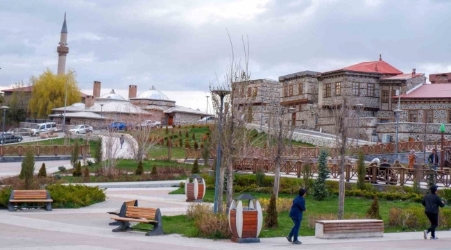 Havalar parçalı bulutlu olacak