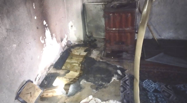 Hisarcık'ta çıkan yangında alzaymır hastası yaşlı kadın hayatını kaybetti