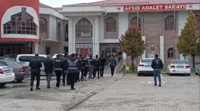 Kahramanmaraş'ta tefecilik ve nitelikli yağma operasyonuna 5 tutuklama