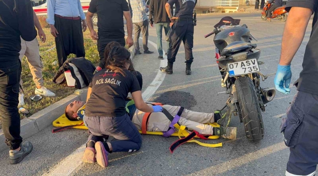 Kamyonetin çarpıp kaçtığı motosikletli yaralandı