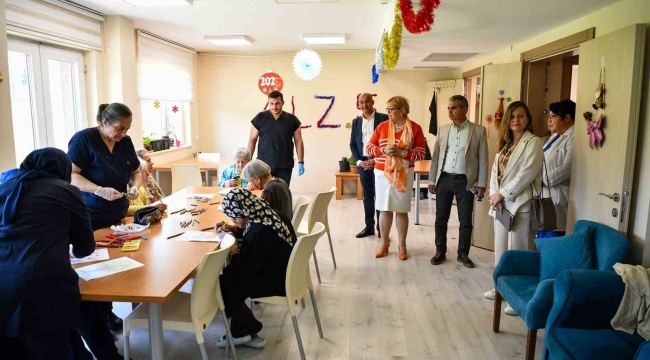 Karabağlar Belediyesi heyeti Tepebaşı'nın projelerini inceledi