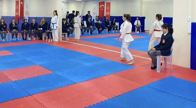 Karate Aday Hakemlik Kursu tamamlandı