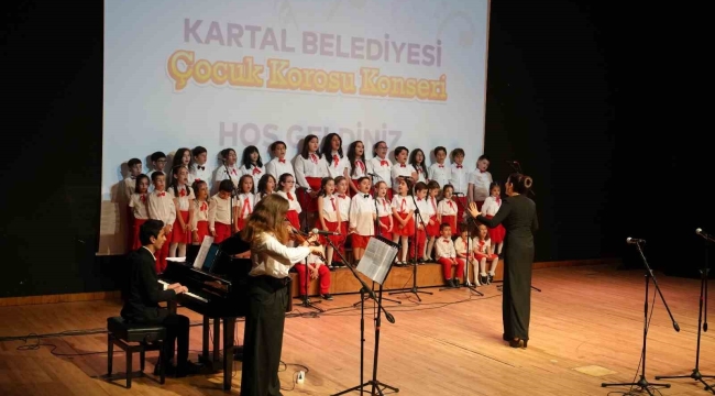 Kartal Belediyesi Çocuk Korosu dinleyenleri mest etti