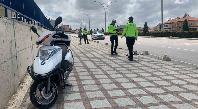 Kazada motosikletle birlikte 20 metre sürüklenen sürücüsü yaralandı