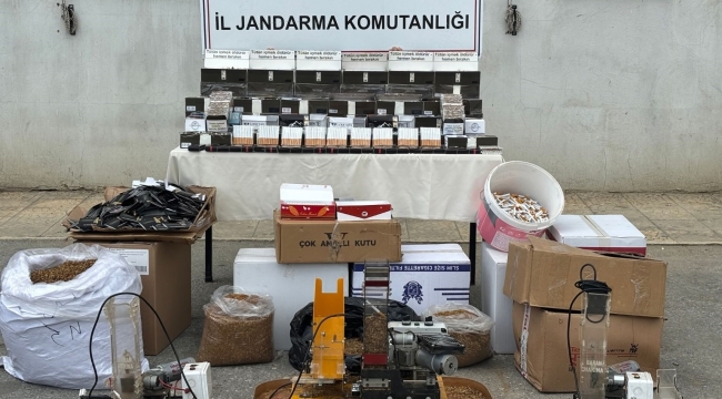 Kendi sardıkları tütünleri piyasaya süren 2 kişi yakalandı