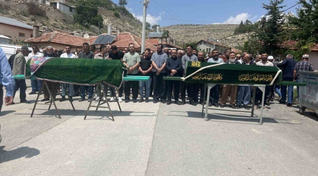 Konya'da ev yangınında hayatını kaybeden yaşlı çifte veda