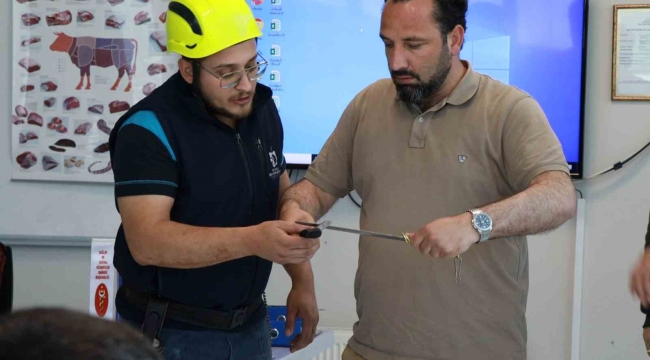Kurban kesim kursuna yoğun ilgi