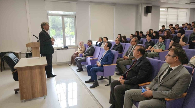 Kütahya'da Fen Liselerinde "Bilim Uygulamaları" programı