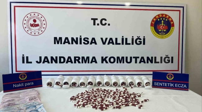 Manisa'da 2 bin 415 adet uyuşturucu hap ele geçirildi