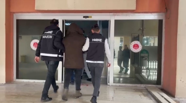 Mardin'de 5 sokak satıcısı tutuklandı