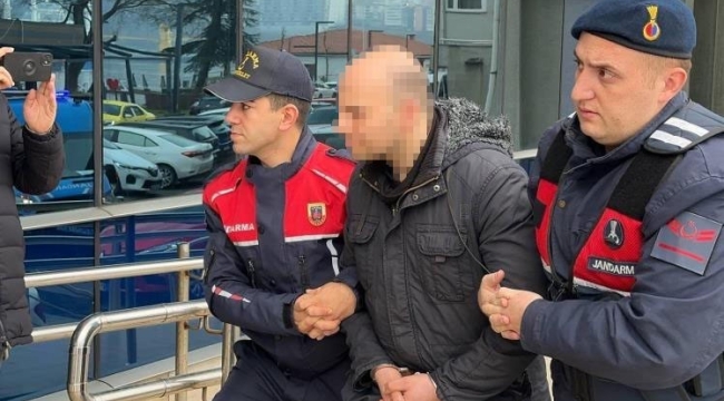 Market çalışanına "Başımıza ne geldiyse kapalılar yüzünden geldi" diyen öğretmene beraat kararı