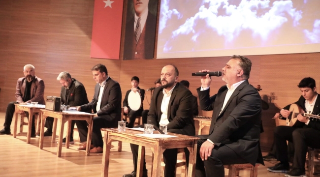 Melikgazi'den anlamlı aile ve kahramanlık şiir dinletisi