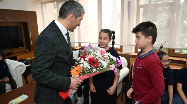 Minik kalemlerden büyük eser: 'Çocuğum, Yazarım'