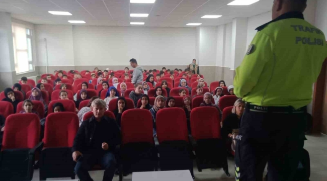 Niğde'de 406 öğrenciye trafik eğitimi verildi