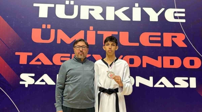 Nuri Şerbetçi milli takım ile Bulgaristan'a gitti