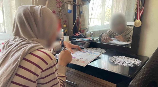 Öğretmeninin 'Karabaş' diye hitap ettiği başörtülü öğrencinin ailesi yaşananları anlattı