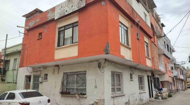 Ölen iki aylık bebeğiyle 10 gün evde yaşayan anne babaya 25'er yıl hapis cezası verildi