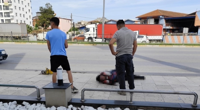 Önüne kıran otomobile çarpan motosikletli işadamı hayatını kaybetti