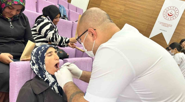 Otizmli çocuklar ve annelerine ücretsiz diş taraması