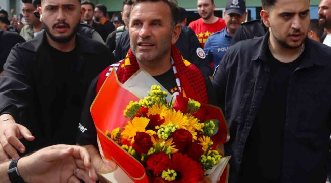 Şampiyon Galatasaray, İzmir'e geldi