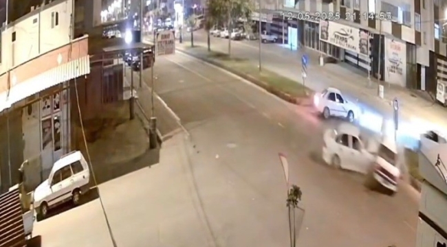 Şanlıurfa'da otomobiller çarpıştı: 1 ölü, 2 yaralı