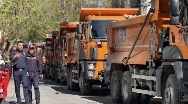 Sarıyer'de çöken yolu onarma çalışmaları devam ediyor