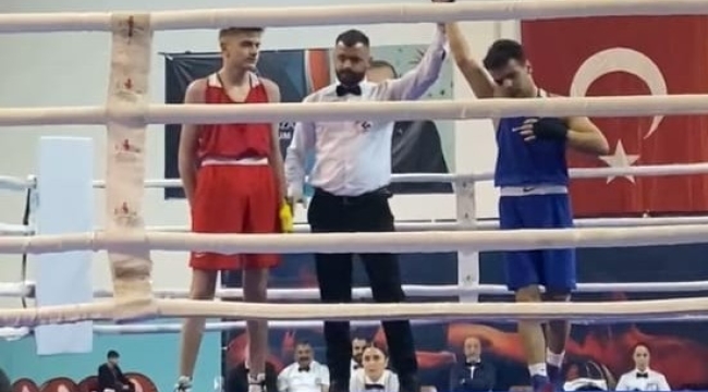 Şırnaklı 3 sporcu, Türkiye Ferdi Boks Şampiyonası'nda üst tura yükseldi