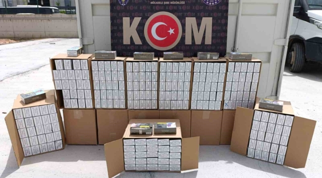 Şüphe üzerine durdurulan araçta binlerce makaron ele geçirildi