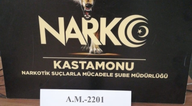 Şüphe üzerine durdurulan araçta uyuştucu ele geçirildi: 2 tutuklama