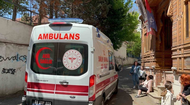 Tekirdağ'da başıboş köpeğin kadına saldırdığı an kamerada