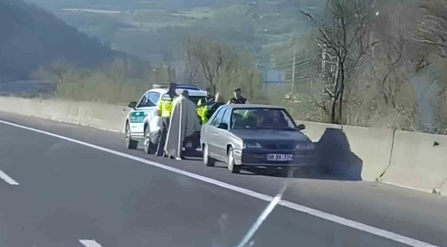 TEM'de kilometrelerce mesafe ters şeritten gitti: 9 bin TL ceza yedi