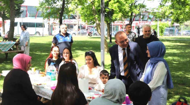 Turgutlu'da 'Anneler Günü' kutlaması