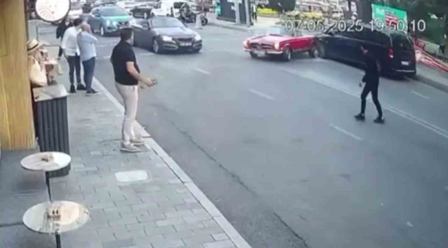 Vale teslim aldığı lüks araçla kaza yaptı