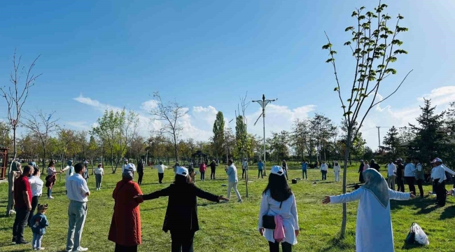 Van'da 'Sağlık için hareket et" yürüyüşü