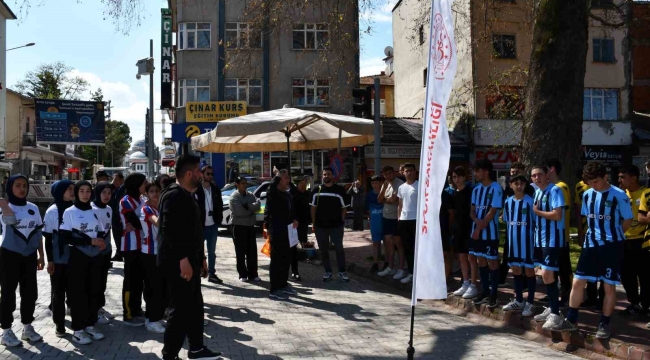 Vezirköprü'de 19 Mayıs coşkusu kros yarışıyla başladı