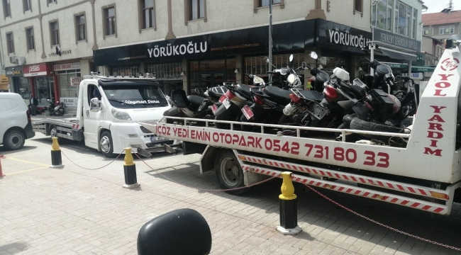 Yalvaç'ta tescil plakası bulunmayan 55 motosiklet trafikten men edildi