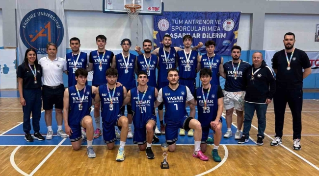 Yaşar Üniversitesi Erkek Basketbol Takımı Süper Lig'e yükseldi